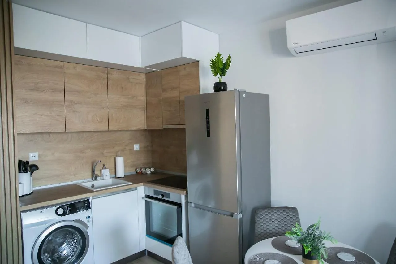 Flora Apartment, Free Parking, Self Chek-In Varna 0*,  Bulgaria